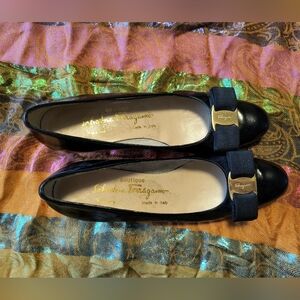 Salvatore Feragammo Boutique Black Shoe Bow